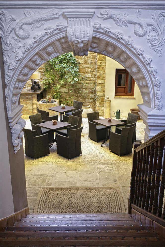 Alvaro De Torres Boutique Úbeda